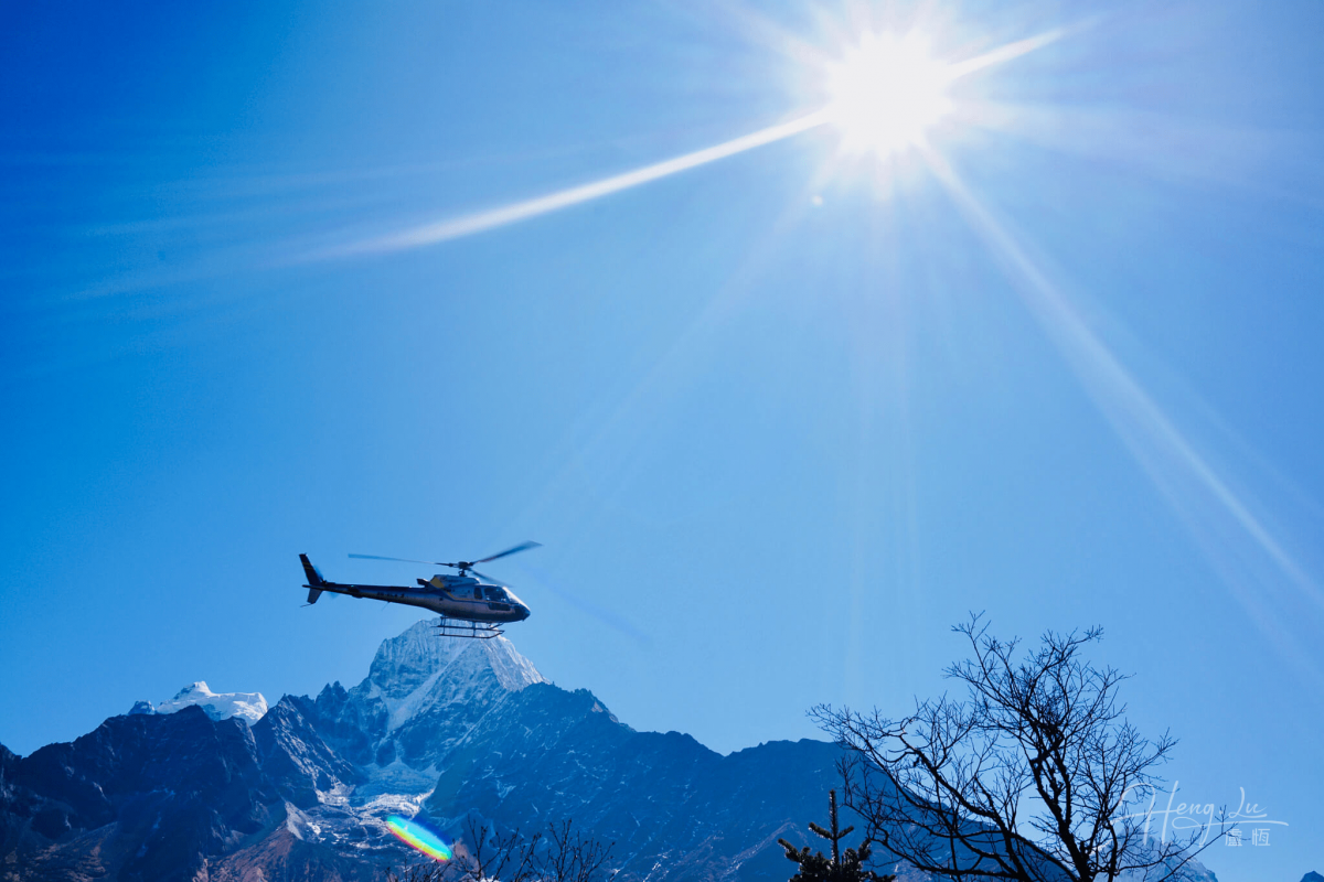 Helicopter in Mount Everest