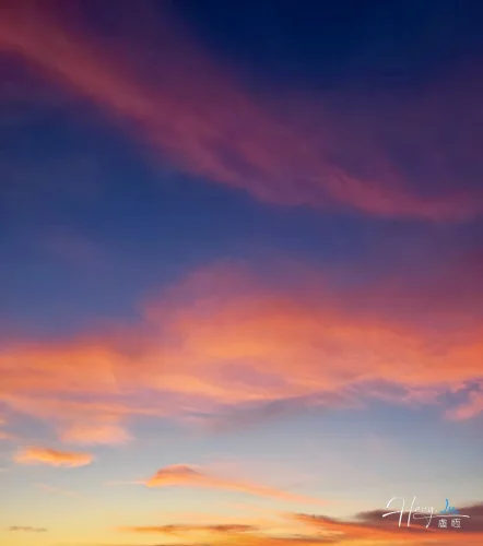 pastel-clouds-during-sunset-with-soft-light-gradient